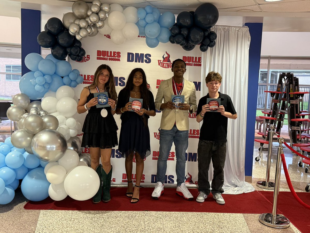 Dulles Middle School tweet media