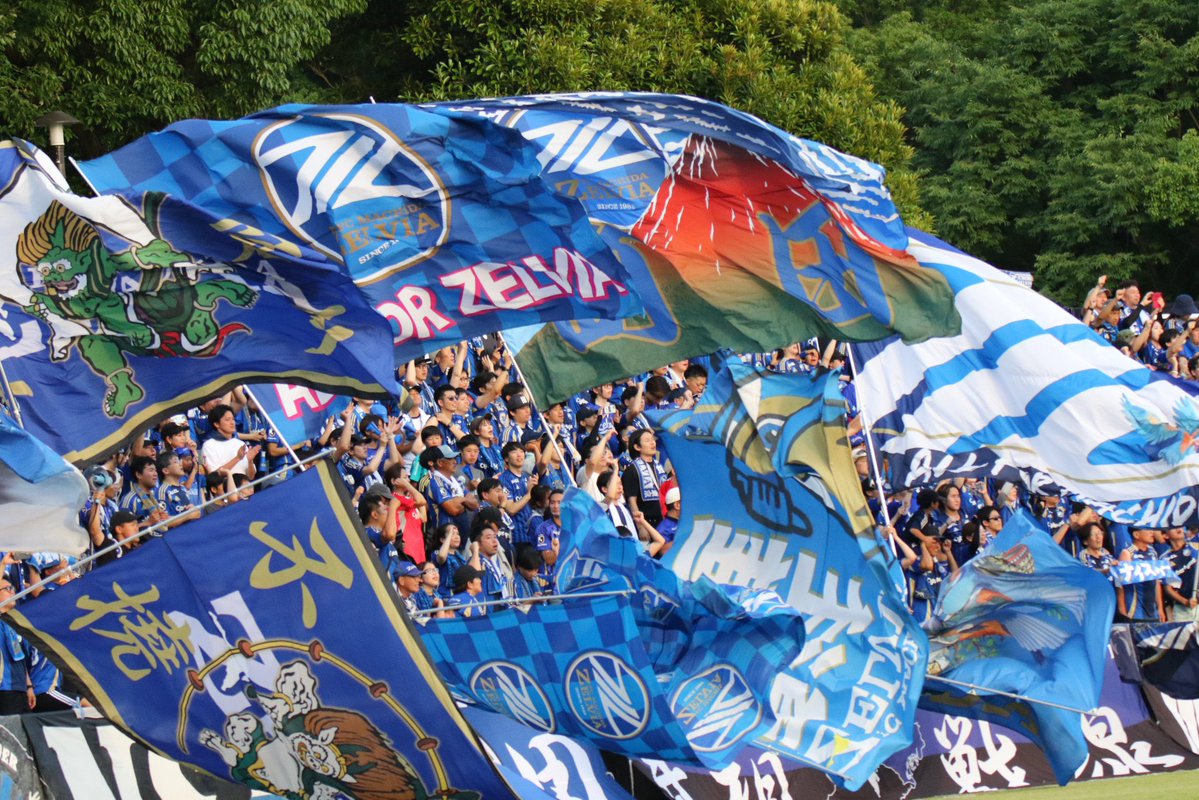 FC町田ゼルビア大旗隊 tweet media