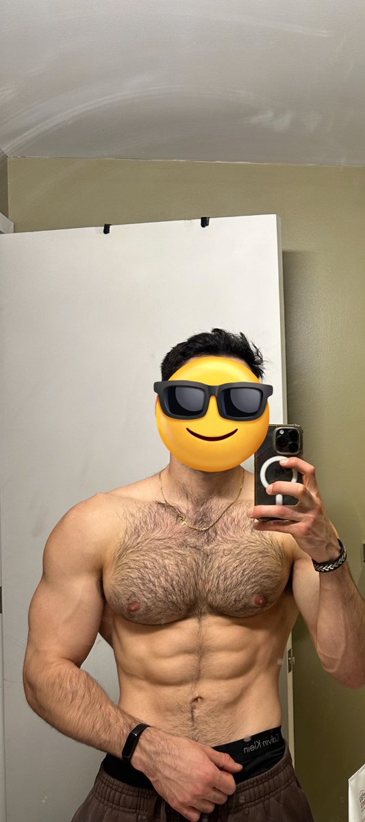 nickakathedon's tweet photo. 11 years of natty lifting https://t.co/NBKfuxbayA