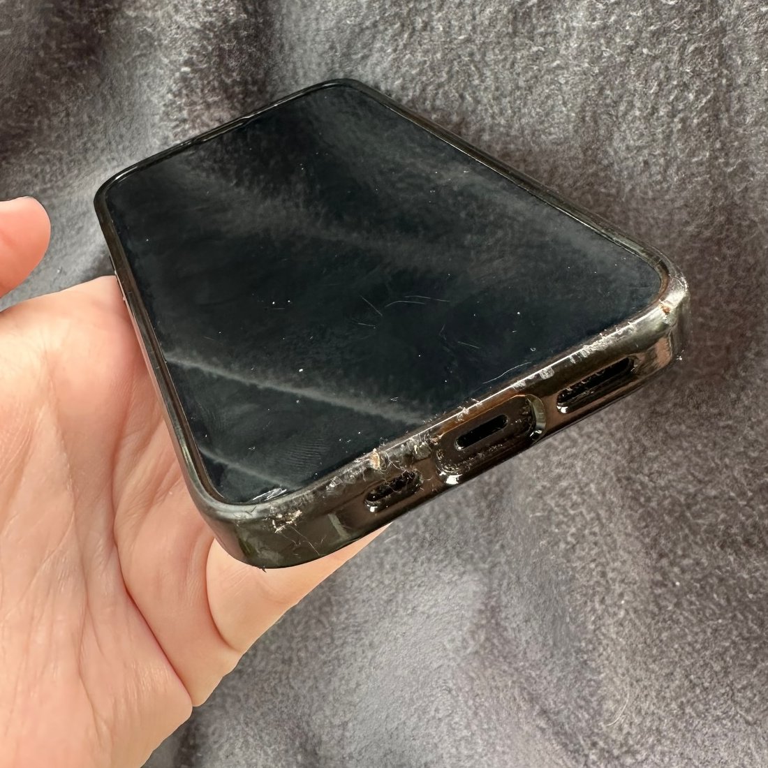 Spigen tweet media