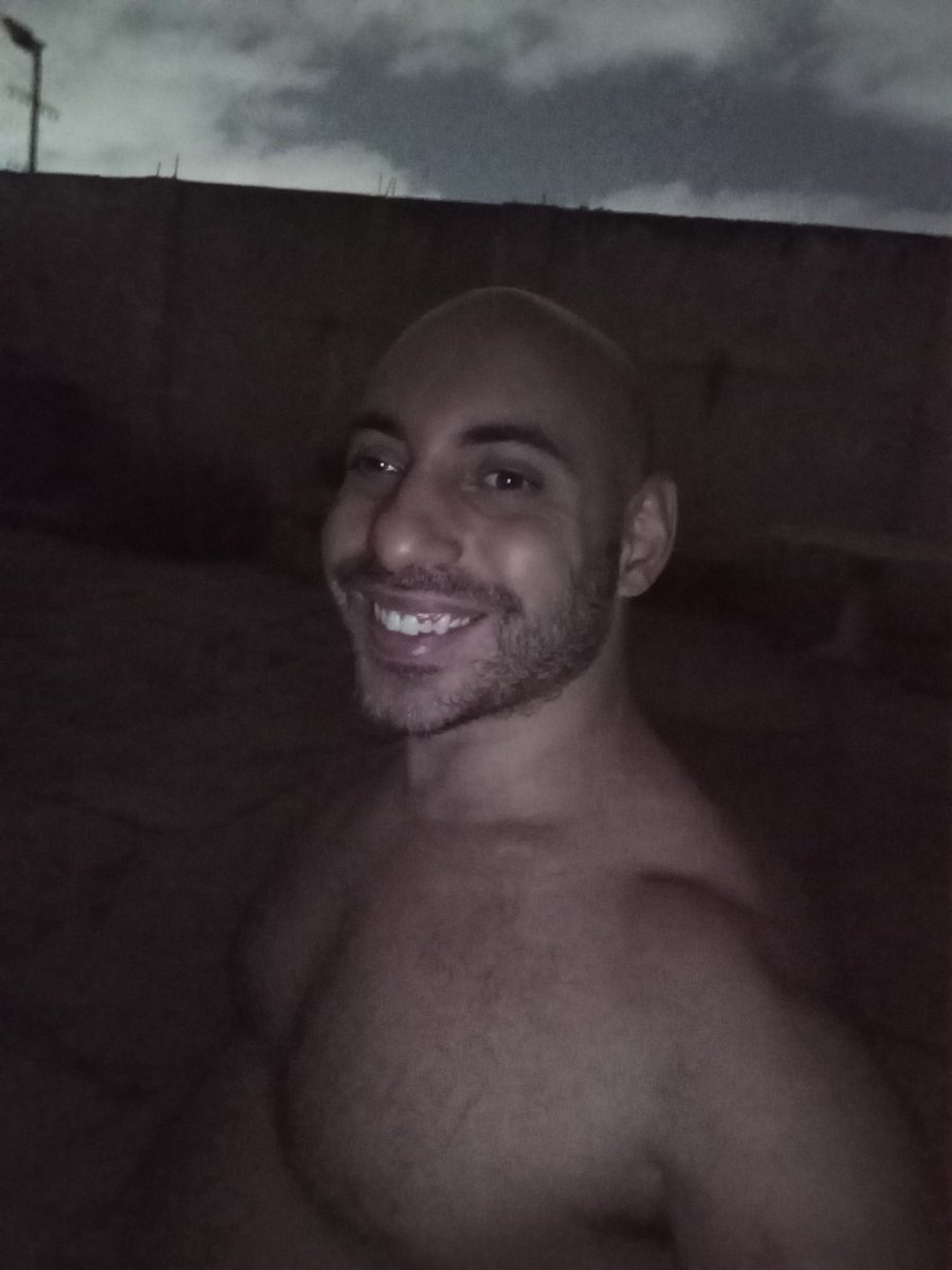 єduαяdo tweet media