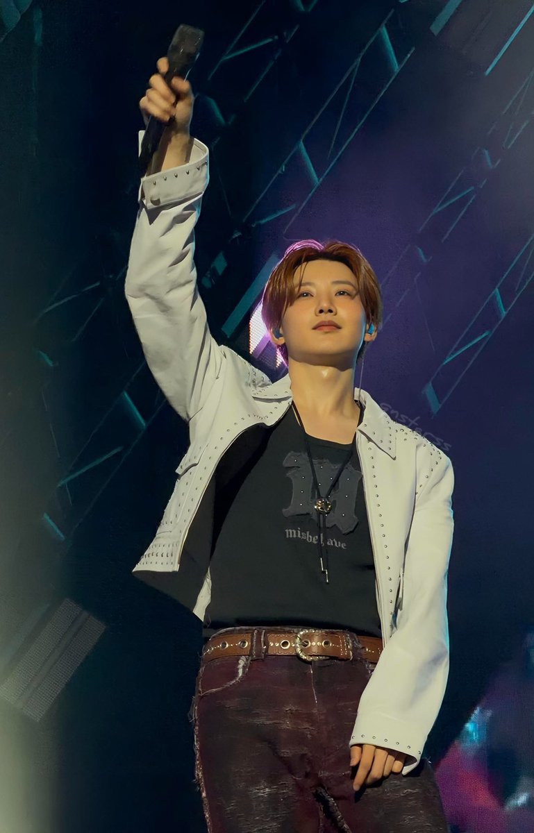 so gorgeous, kim junkyu✨

#준규 #JUNKYU #ジュンギュ
#트레저 #TREASURE