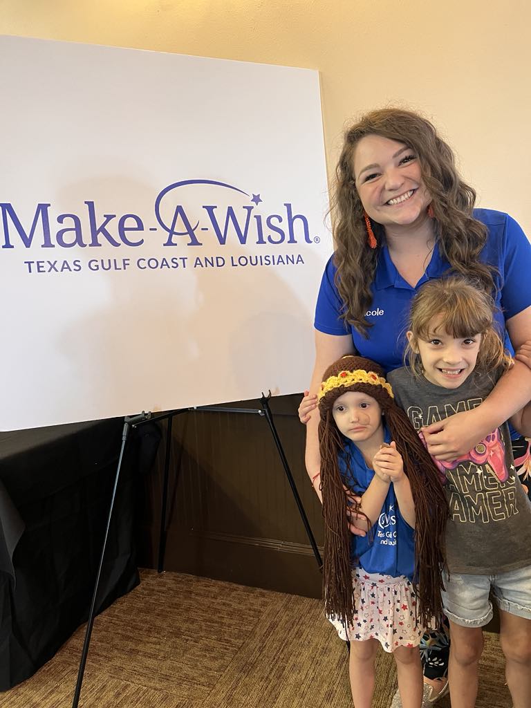 onestarfdn's tweet photo. From @AmeriCorps member to Make-A-Wish champion, Girl Scout leader &amp; community advocate — Nicole Gabler never stopped serving Texas. 💛 @TexasFLCA @GovernorAbbott #GovernorsVolunteerAwards https://t.co/WrzGfv7fJh