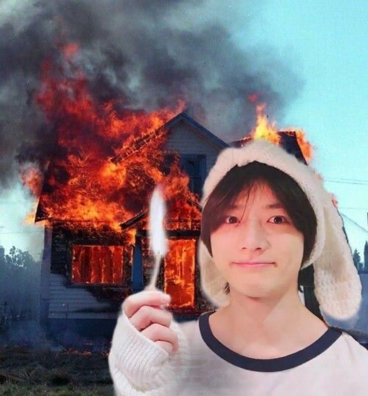 𖠿 : SCREENING... tweet media