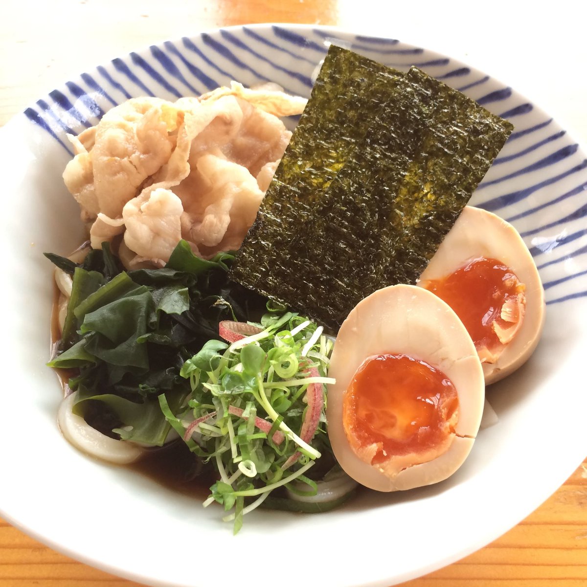 生うどんつちや今日4/29から営業再開です！14時30分までの営業です。明日は定休日、明後日5/01も営業します。よろしくお願いします。#鹿児島ランチ #生うどんつちや #鹿屋ランチ #鹿屋 うどん udon 天ぷら揚げたて だしは枕崎の鰹節を店で削って使用 讃岐うどん 手打ちうどん  #kagoshima