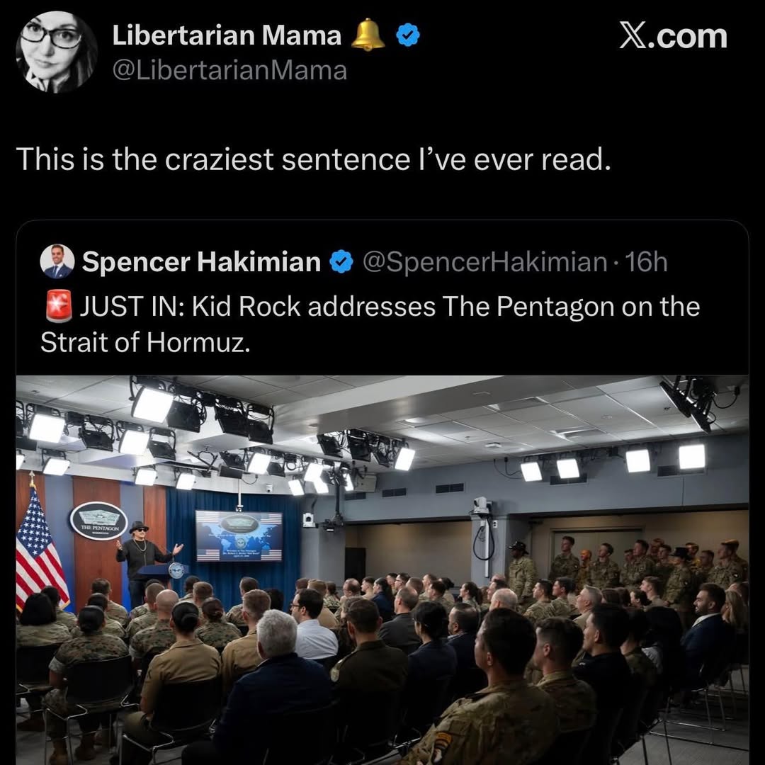 Molly Davis tweet media