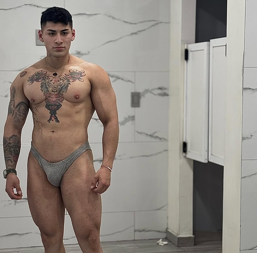 Menbodyfanatic tweet media