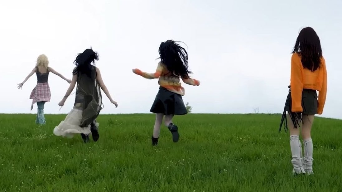 tori🦑 tweet media