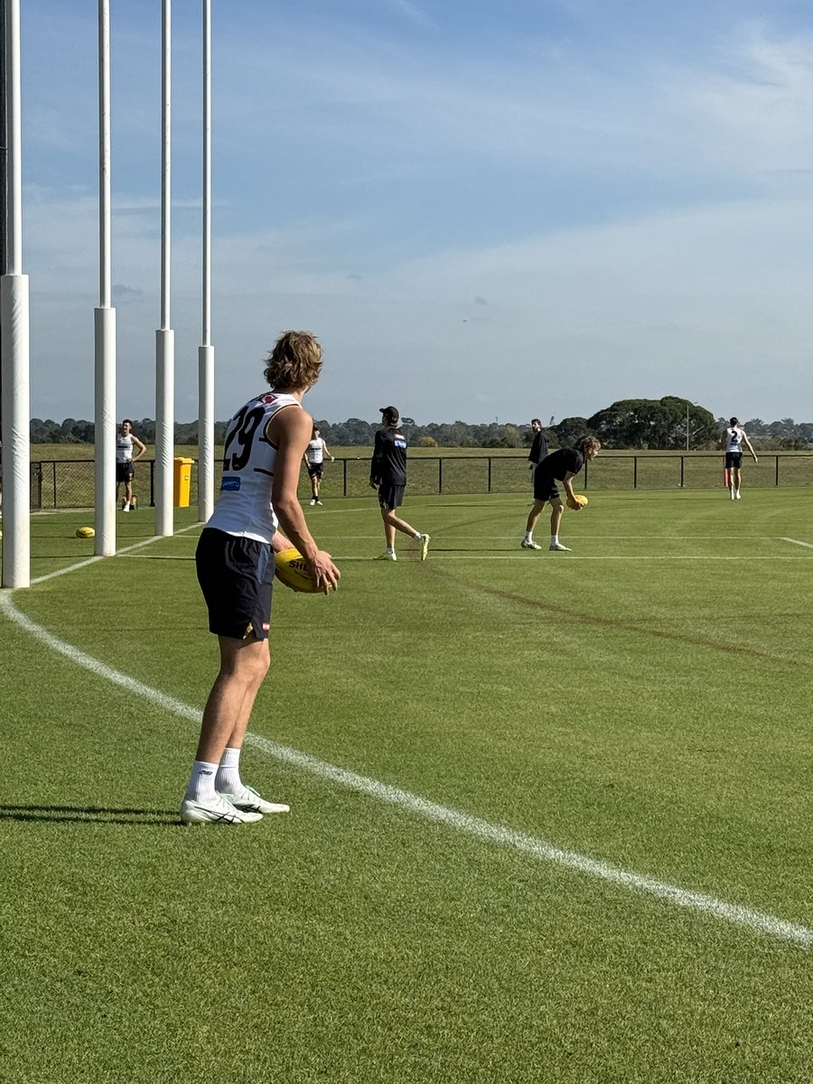 Hans Medina tweet media