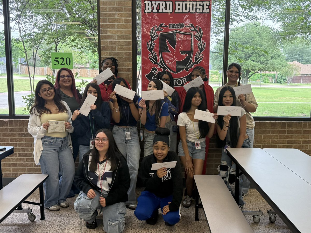 Byrd_Middle's tweet image. 💇🏽‍♀️🐾 Panther Pride!

Students have been accepted into the Cosmetology Program at Duncanville HS — with limited seats, they rose to the top! 🌟❤️💙

So proud of their hard work &amp;amp; dedication!
#PantherPride #CTE #FutureReady
