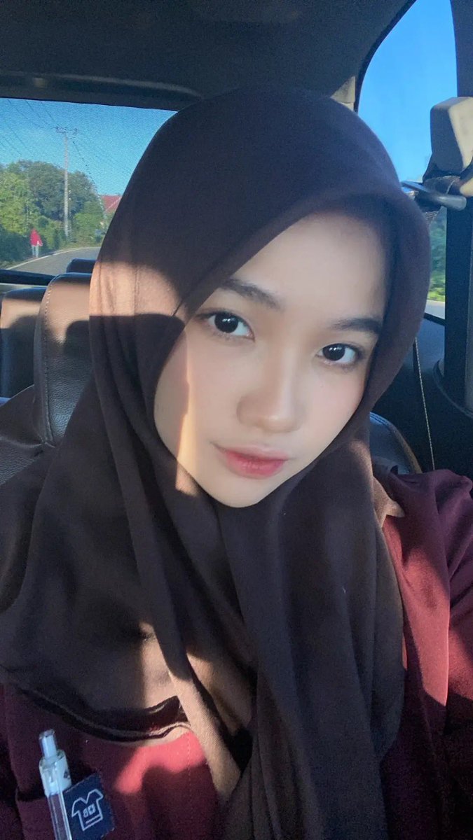 Ayuuuuucam tweet media