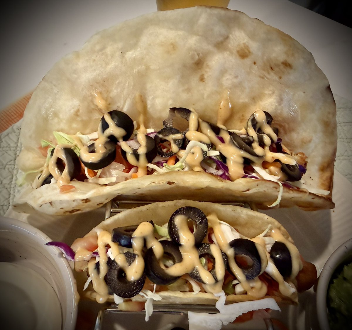mlzema's tweet image. #TwitterSupperClub
#TacoTuesday!

Fish Tacos w/Breaded Alaskan Pollock, Cole Slaw, Pico de Gallo, Sliced Olives, and Chile Lime Crema Everything Sauce on Fried Flour &amp;amp; Corn Tortillas 
Sour Cream &amp;amp; Guacamole 
Taquito Casserole 
Modelo Beer