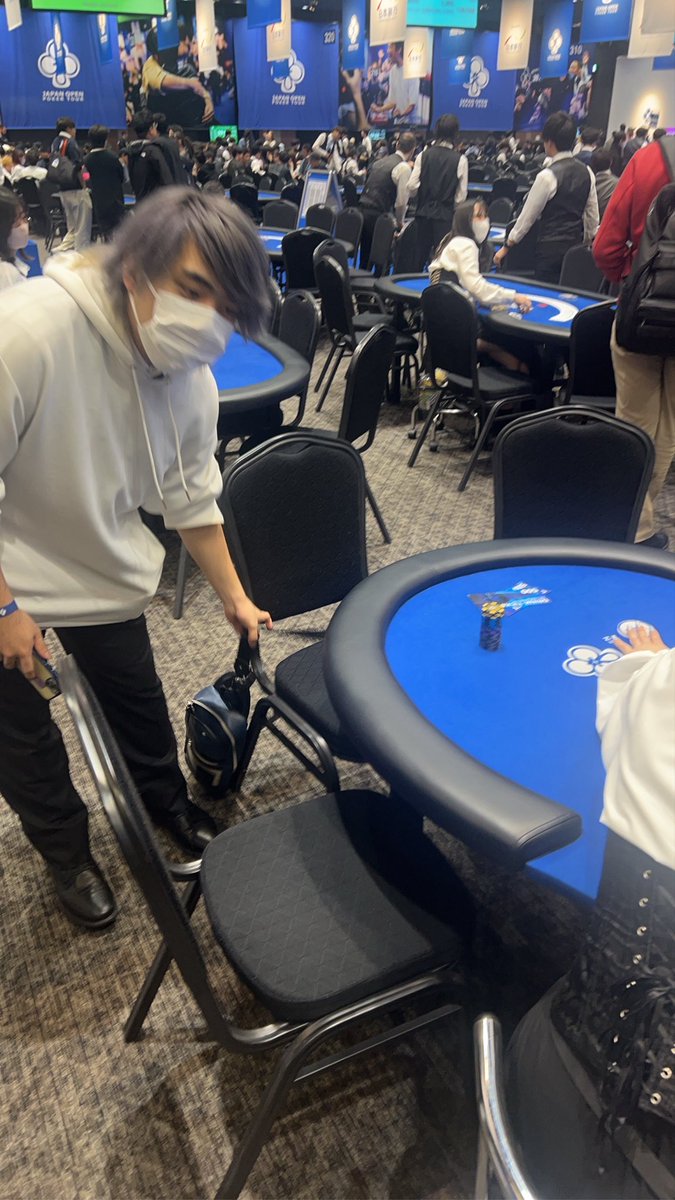 4betポットフィッシュコールしてリバーで3アウツ引いてめっちゃガッツポーズしてました！

仕事してください！

てことで祝日なのでいます！

#JOPT
#GWはJOPTでしょ
