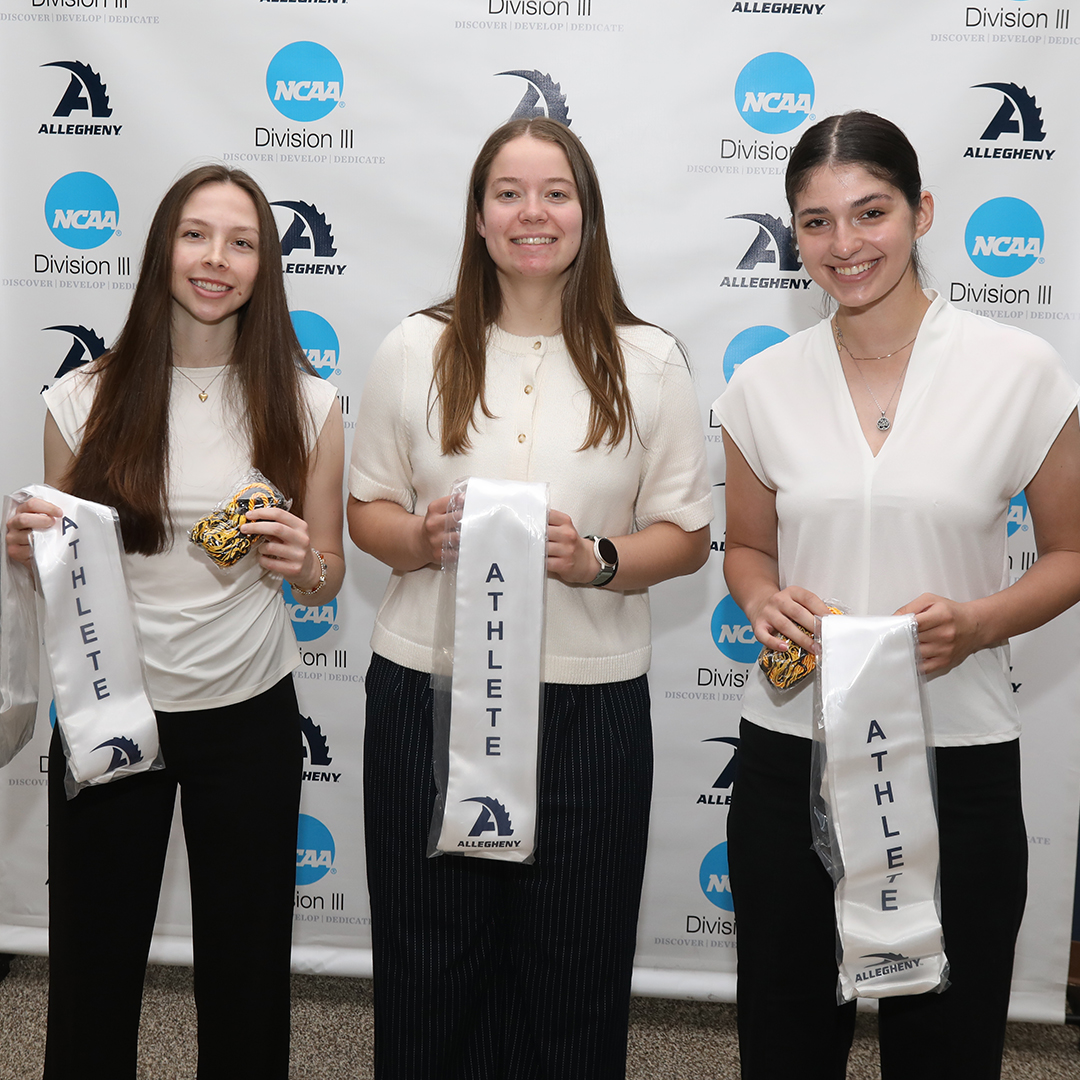 EdwardMailliard's tweet photo. BEAUTIFUL NIGHT … Allegheny College honors its 2026 senior athletes. Too bad there’s not enough room to show all of the photos of these awesome students! https://t.co/0OHoOundAi