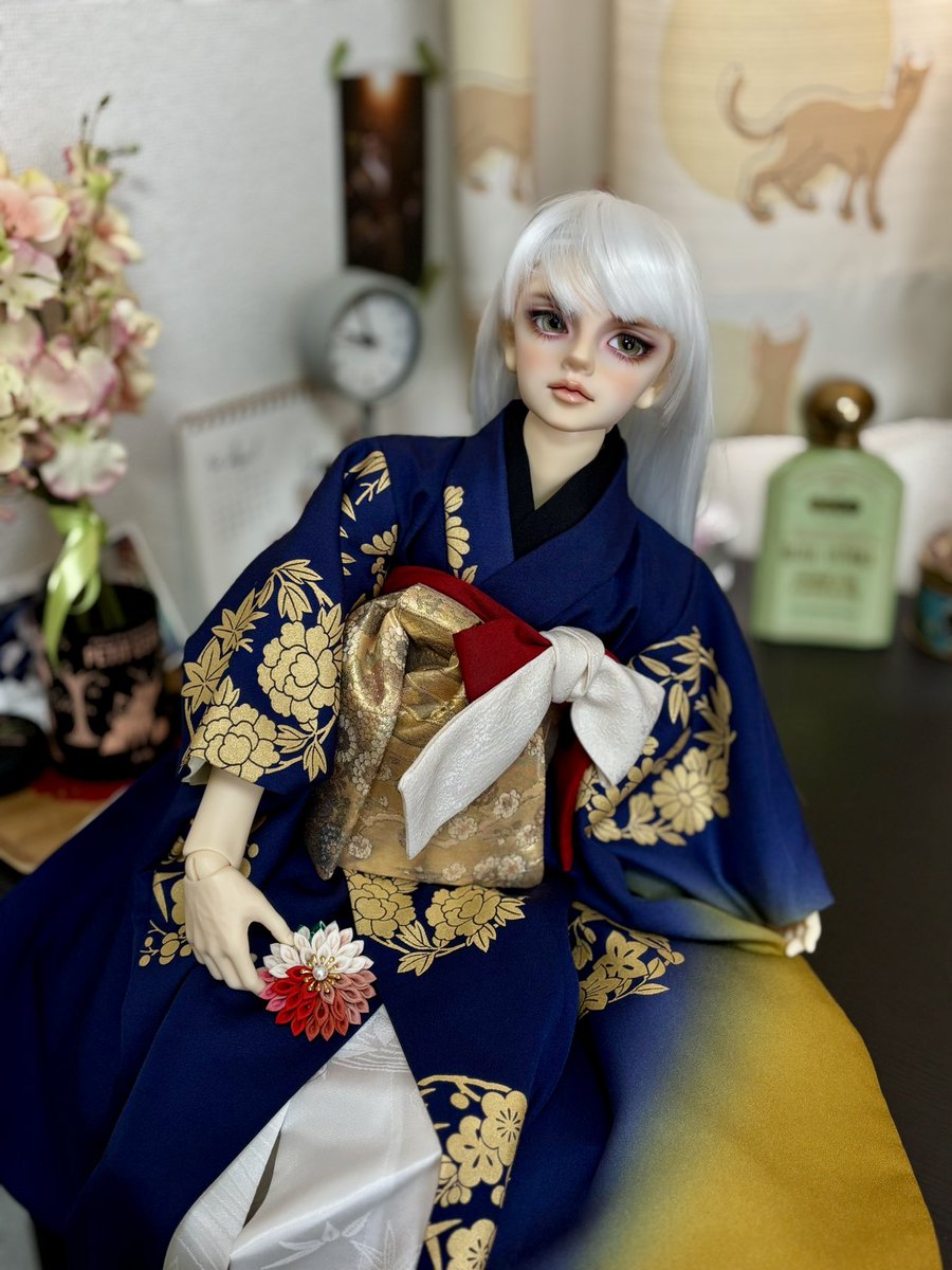 こちらは、私が今回、弾丸東京行きを決めたほど、欲しかった作品です。
香鳴屋様<a href="/kanariya999/">香鳴屋 KANARIYA</a> のお着物。
お菊ちゃんのワンオフ衣装も香鳴屋様でした。
配色、柄の配置、全てが本当に素敵で、東京に行った甲斐がありました。
夕暮れの🌙みたいな風情がある品。
お里に連れて行くのが楽しみです☺️