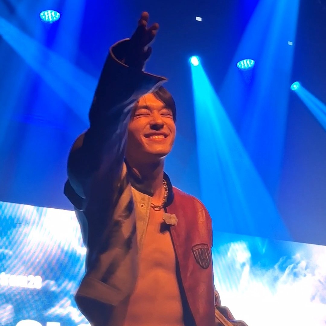 amy⁷ ⋆ tweet media