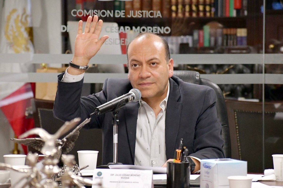 julioc_moreno's tweet photo. En la Comisión de Justicia seguimos trabajando con responsabilidad para construir acuerdos y avanzar en reformas que fortalezcan nuestro marco legal.

Hoy en la @Mx_Diputados encabezamos la 11ª Reunión de Junta Directiva, donde dimos seguimiento a asuntos prioritarios y preparamos los trabajos de la próxima reunión extraordinaria.

Mi compromiso es seguir impulsando una justicia más sólida, eficiente y cercana a la ciudadanía.

#JCM