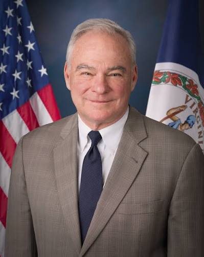 Tomas850320's tweet photo. #TimKaine lo dijo claro: ya estamos en guerra con #Cuba porque usamos la fuerza (Guardia Costera) para imponer un #bloqueo devastador.
La verdad dicha por un político de #EEUU
¿Alguien lo difunde? #BloqueoEsGuerra
#TumbaElBloqueo https://t.co/6WzxfY7oeZ