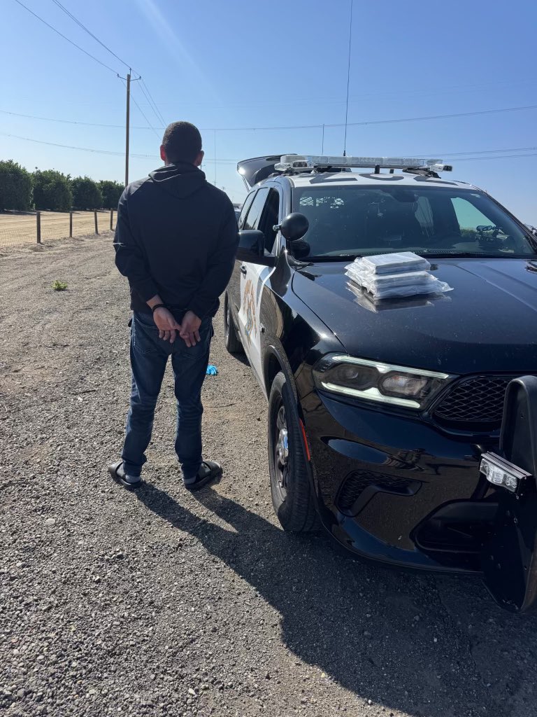 ChpCoalinga's tweet photo. 🚨 Enforcement Stop Leads to Major Drug Seizure 🚨

On 4/28/26, CHP Coalinga stopped a vehicle on I-5 in Fresno County for a violation. A search led to the discovery of ~5 kg of suspected fentanyl concealed in the vehicle.

Driver arrested and booked on narcotics charges. https://t.co/KVB3ecI8jZ