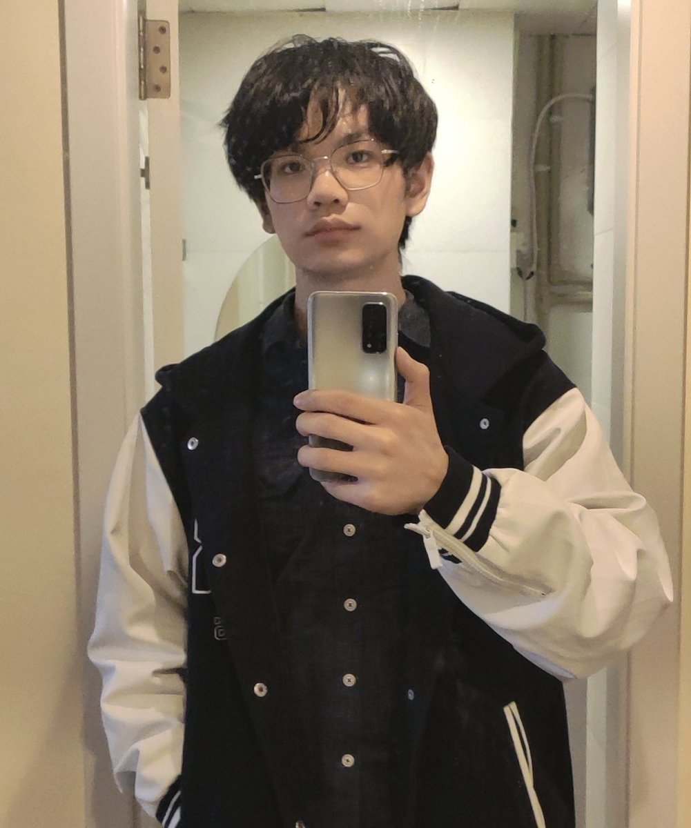 Racemeout's tweet photo. 决定还是要好好维护一下社交账号，摆个照片在这里先吧 https://t.co/yLIsHL3Txo