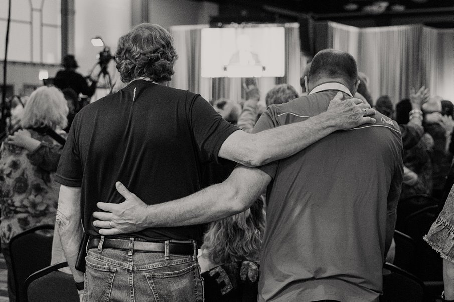 COGHQ's tweet photo. Smoky Mountain Gathering 26 ended day one with a powerful time of worship and prayer.
#SMG26 https://t.co/cg3VRFM5yh