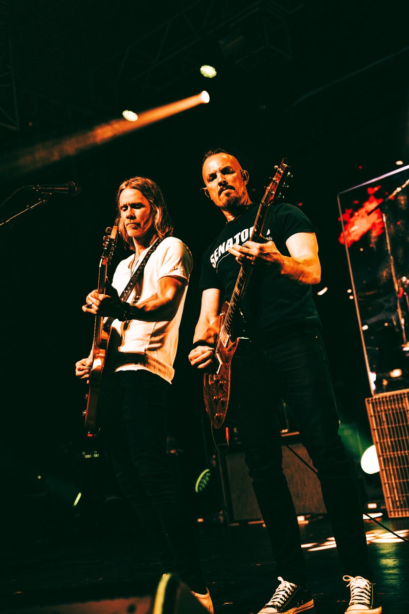 MylesKennedy's tweet photo. Tickets - VIP - Guitar Clinics - On Sale now at https://t.co/YRl2v4LBTg

#AlterBridge https://t.co/Zl2yvtFmnH
