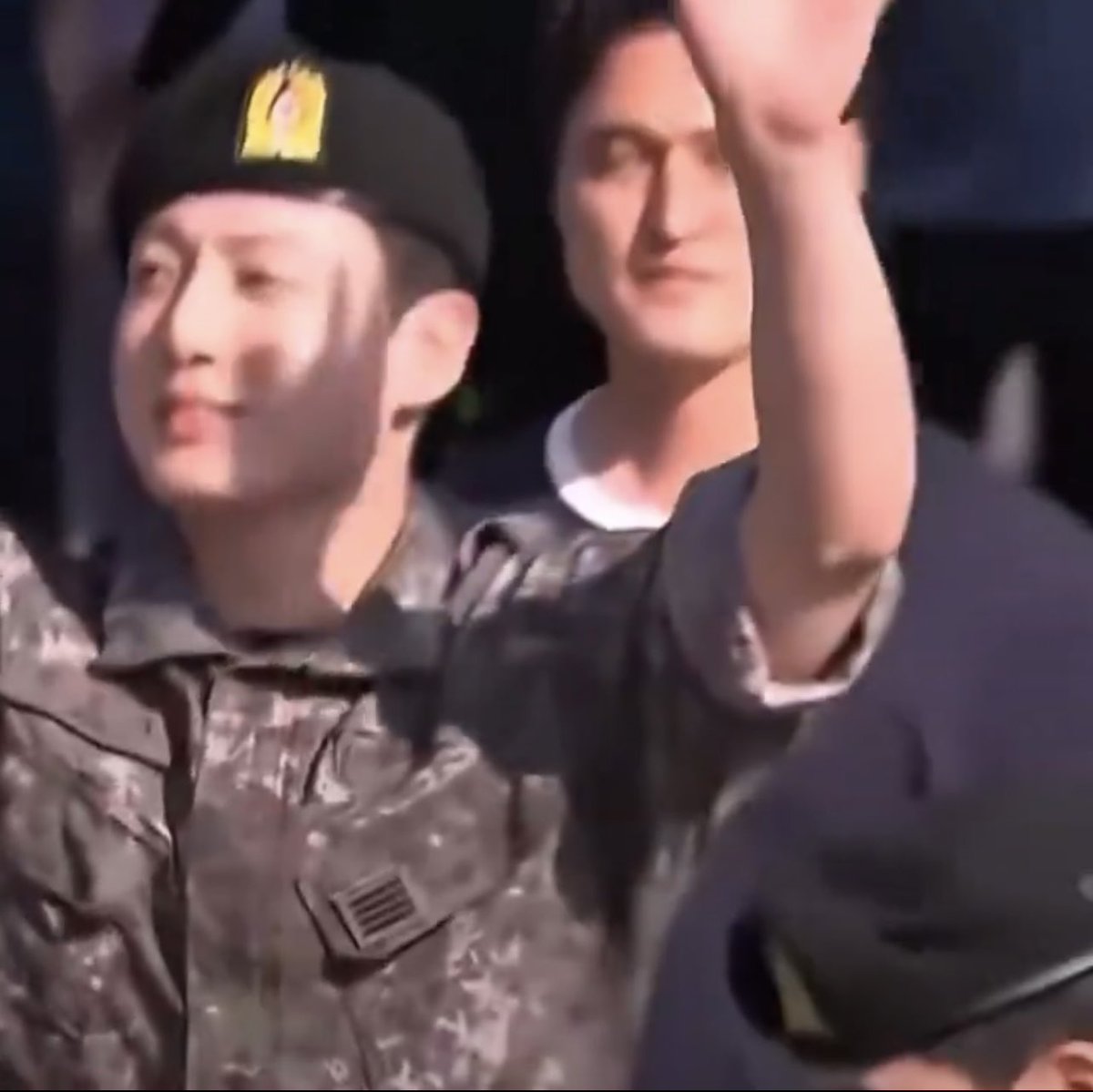 kærinabluuuu🍋🍋‍🟩 tweet media