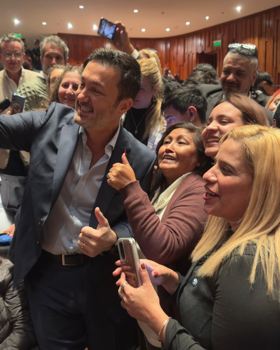 Luis Petri tweet media