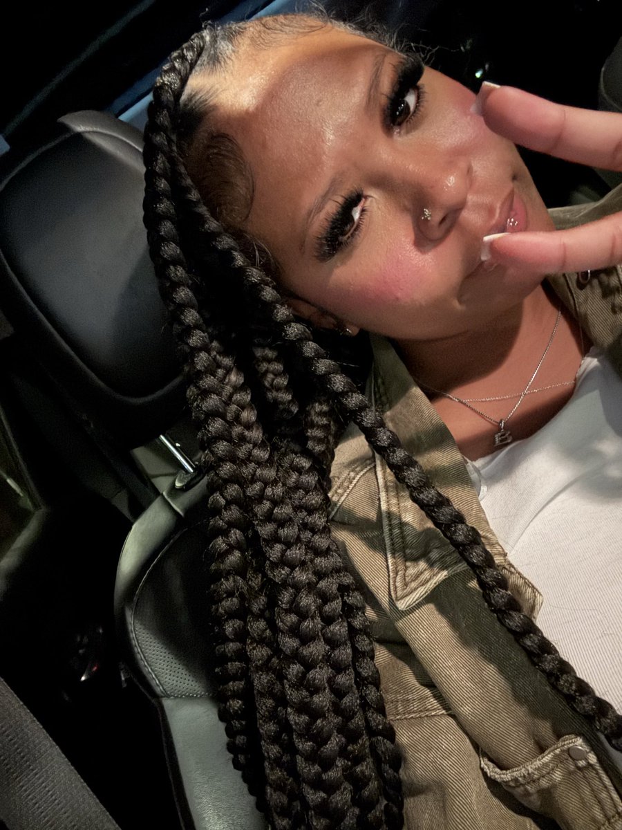 darling🐝 tweet media