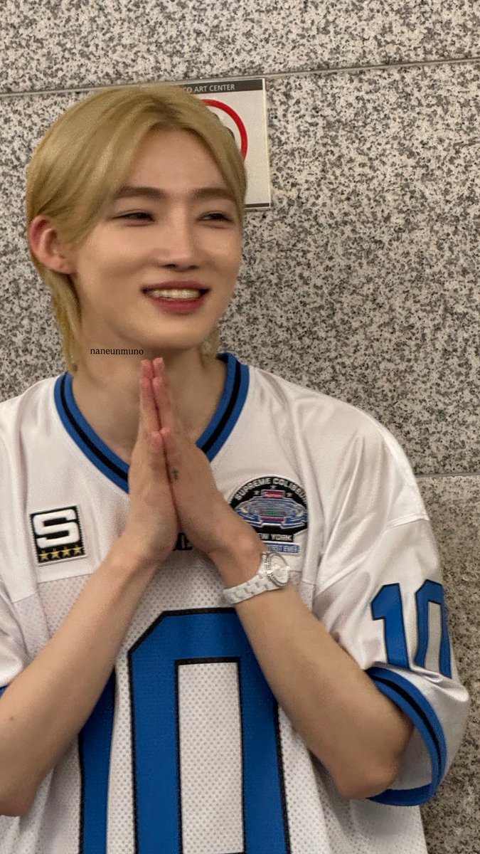 naneunmuno's tweet photo. he was so gentle and pretty 🥺 and he did such a good job in the musical 🩷 my chani, i'm so so proud of you, 행복하자 !!! 

#chanhee https://t.co/zWCPy27fdQ
