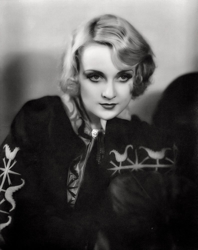 Forever Louise Brooks tweet media