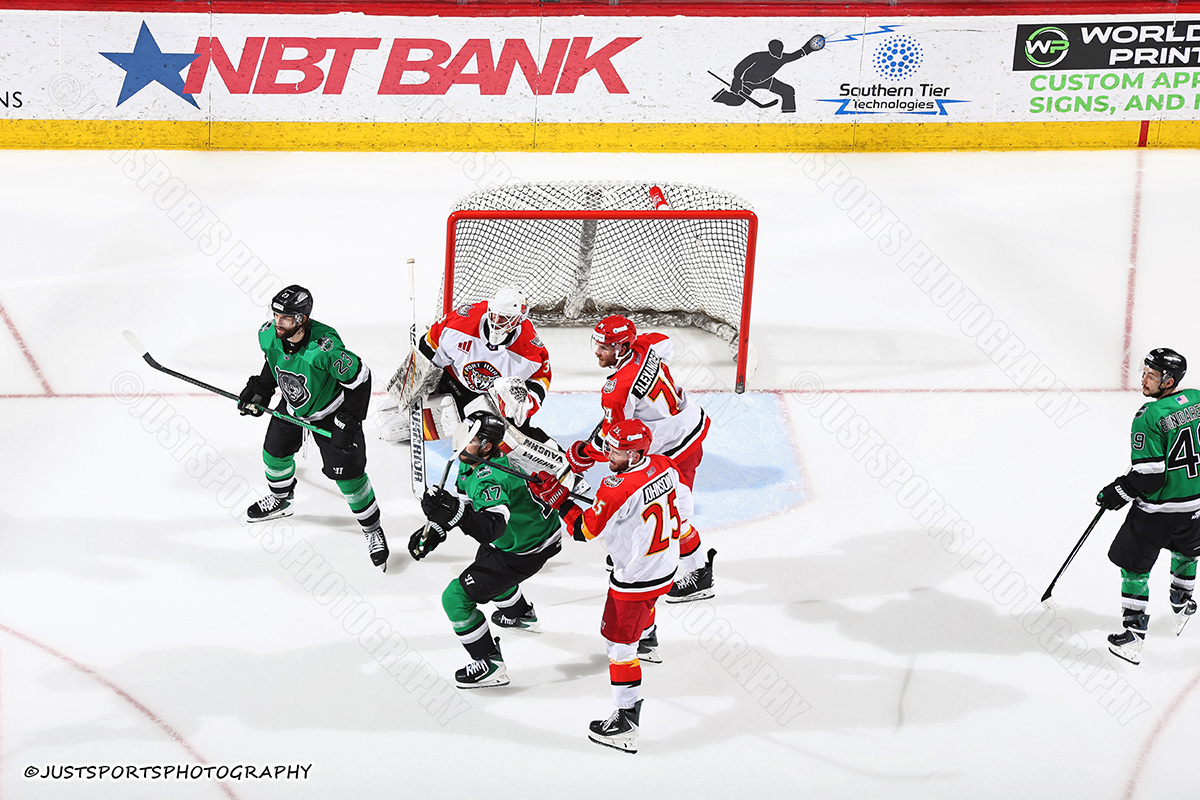JustSports_AHL's tweet photo. 04-25-2026 BINGHAMTON BLACK BEARS vs PORT HURON PROWLERS

REMOTELY TRIGGERED CAMERA AIMED AT THE GOAL

@BlackBearsFPHL
@PHProwlers
@PocketWizard
@CanonUSApro
#pocketwizard
#remotecamera
#RemoteCameras
#makeitpossible
#whereistheremotecamera
#funwithremotes
#ShotOnCanon
#teamcanon https://t.co/0ZSa61bklB