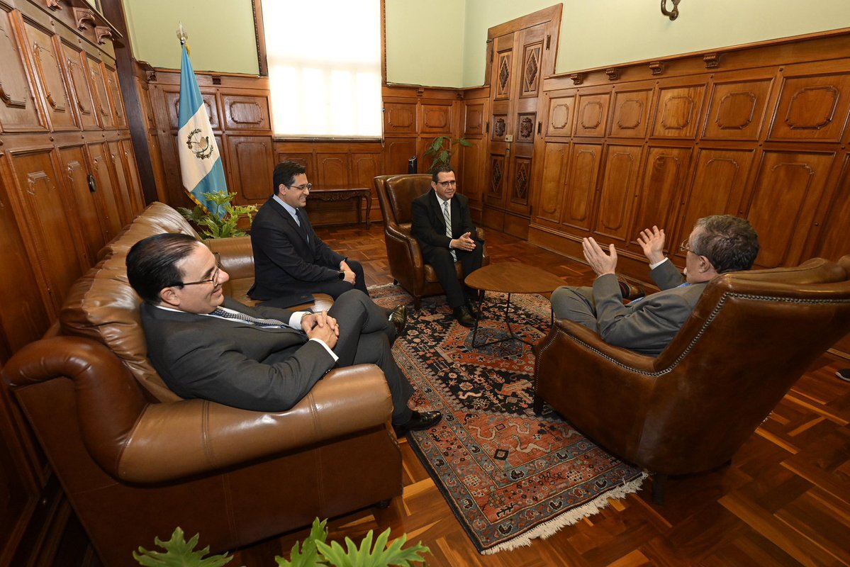 Bernardo Arévalo tweet media