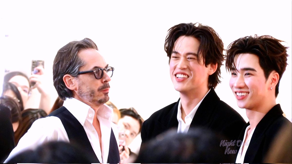 PurrrCreate tweet media