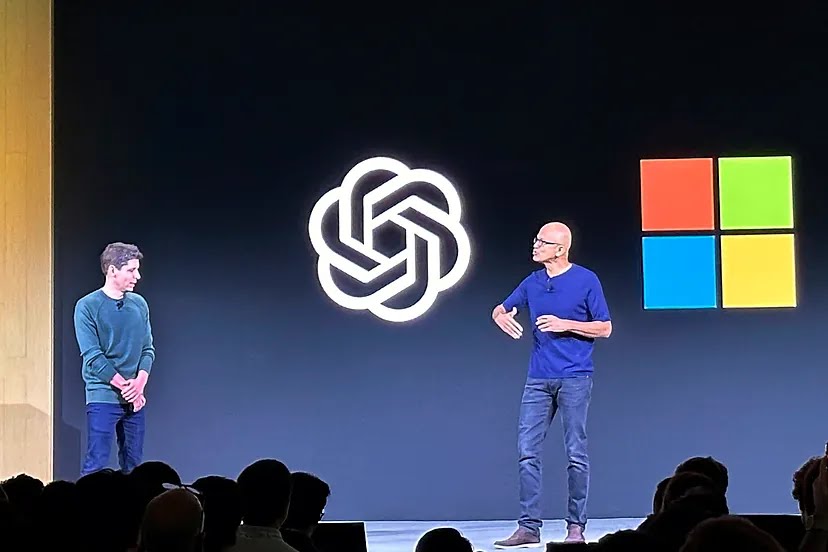 OpenAI y Microsoft reescriben su acuerdo comercial y abren la puerta a que los modelos de la creadora de ChatGPT lleguen a Amazon

Microsoft y OpenAI han reescrito de nuevo los términos de la alianza más relevante, y también quizá la más cambiante, del ecosistema de la