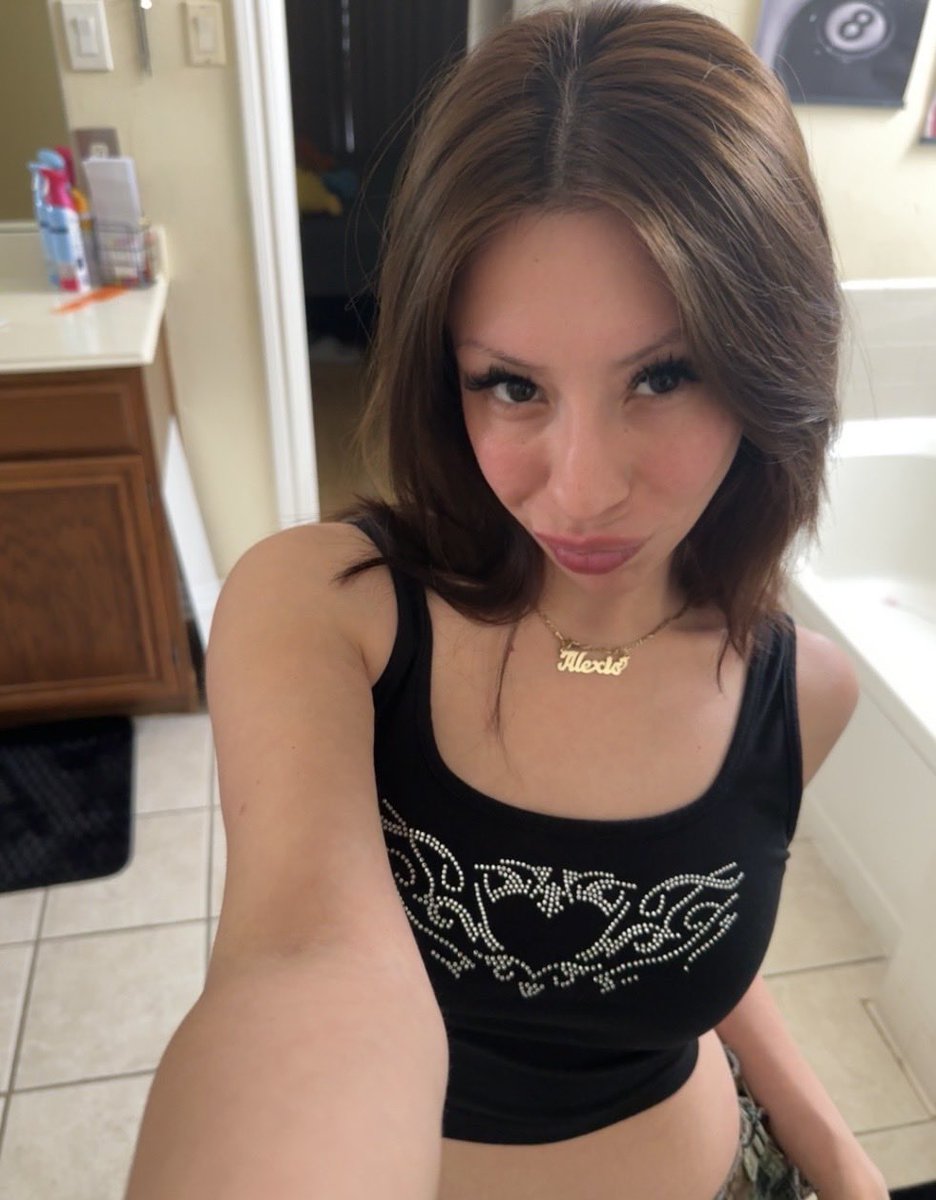 lexi (@lexlethalll) on Twitter photo 