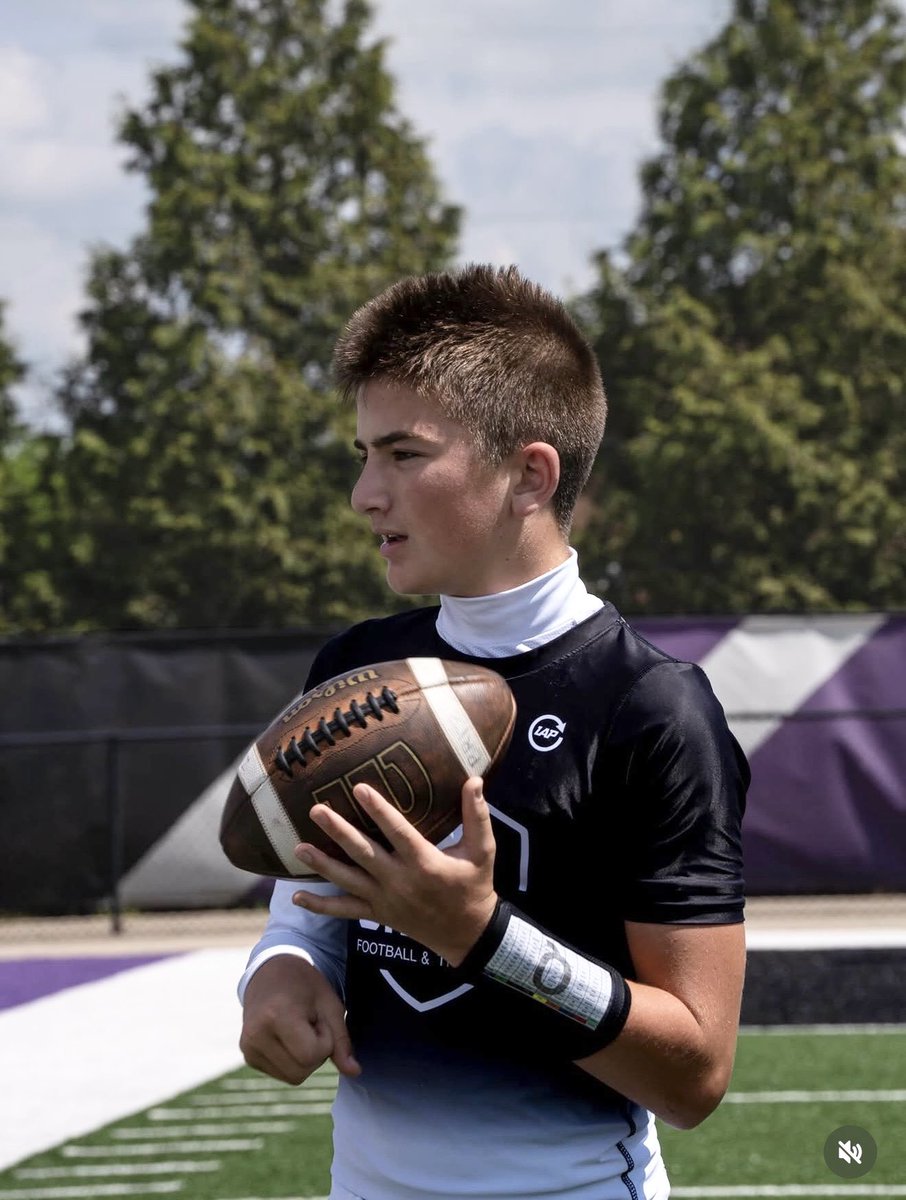 Quarterback Magazine tweet media