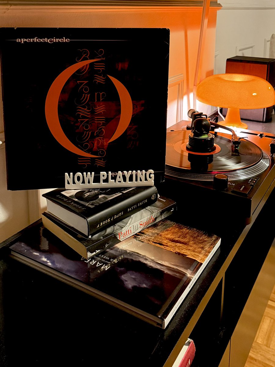 El Chihuahipster tweet media