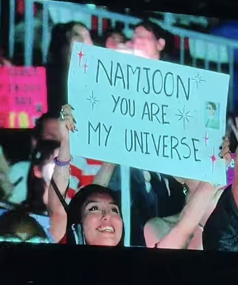 "NAMJOON YOU ARE MY UNIVERSE"

SHE IS SO ME 😭😭😭😭😭😭