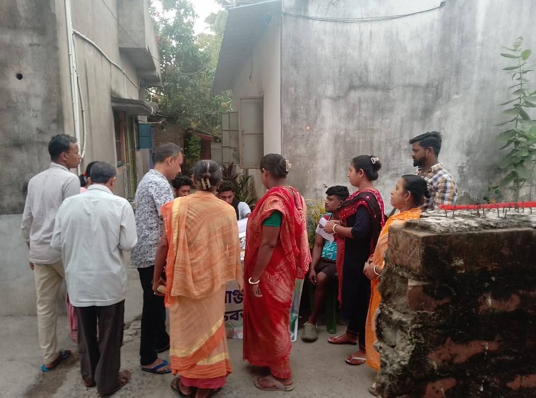 গণতান্ত্রিক উৎসবের আমেজ ভোটগ্রহণ পর্ব শুরুর আগে থেকেই শুরু। জয় হোক গণতন্ত্রের <a href="/BJP4Bengal/">BJP West Bengal</a>