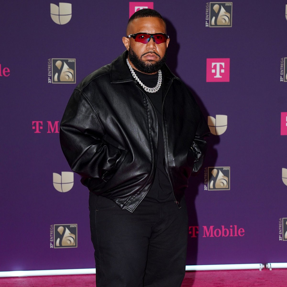 Complex Music tweet media