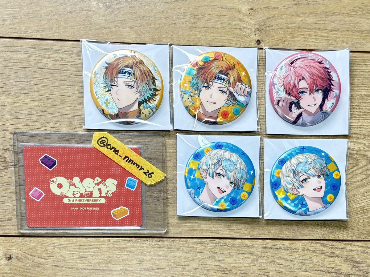 one_nnmr26's tweet photo. 【交換】
にじさんじ オリエンス Oriens 3rd Anniversary 3周年 ランダムコレクションカード 缶バッジ

譲 ▶︎ 画像1、2枚目(同種交換優先)
求 ▶︎ 画像3、4枚目💖

まとめての方を優先することがあります。郵送でのお取引希望です📮
検索外からも気軽にお声かけください！ https://t.co/BnEmCkhMjP