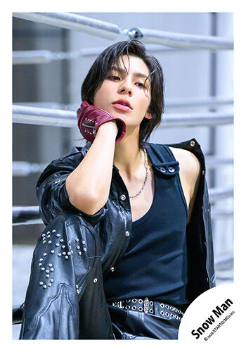 「BANG!! / SAVE YOUR HEART / オドロウゼ！」ジャケ写オフショット🤍 #ラウール

🔗famikura-store.jp/s/j/item/detai…
🔗famikura-store.jp/s/j/item/detai…
🔗famikura-store.jp/s/j/item/detai…
🔗famikura-store.jp/s/j/item/detai…