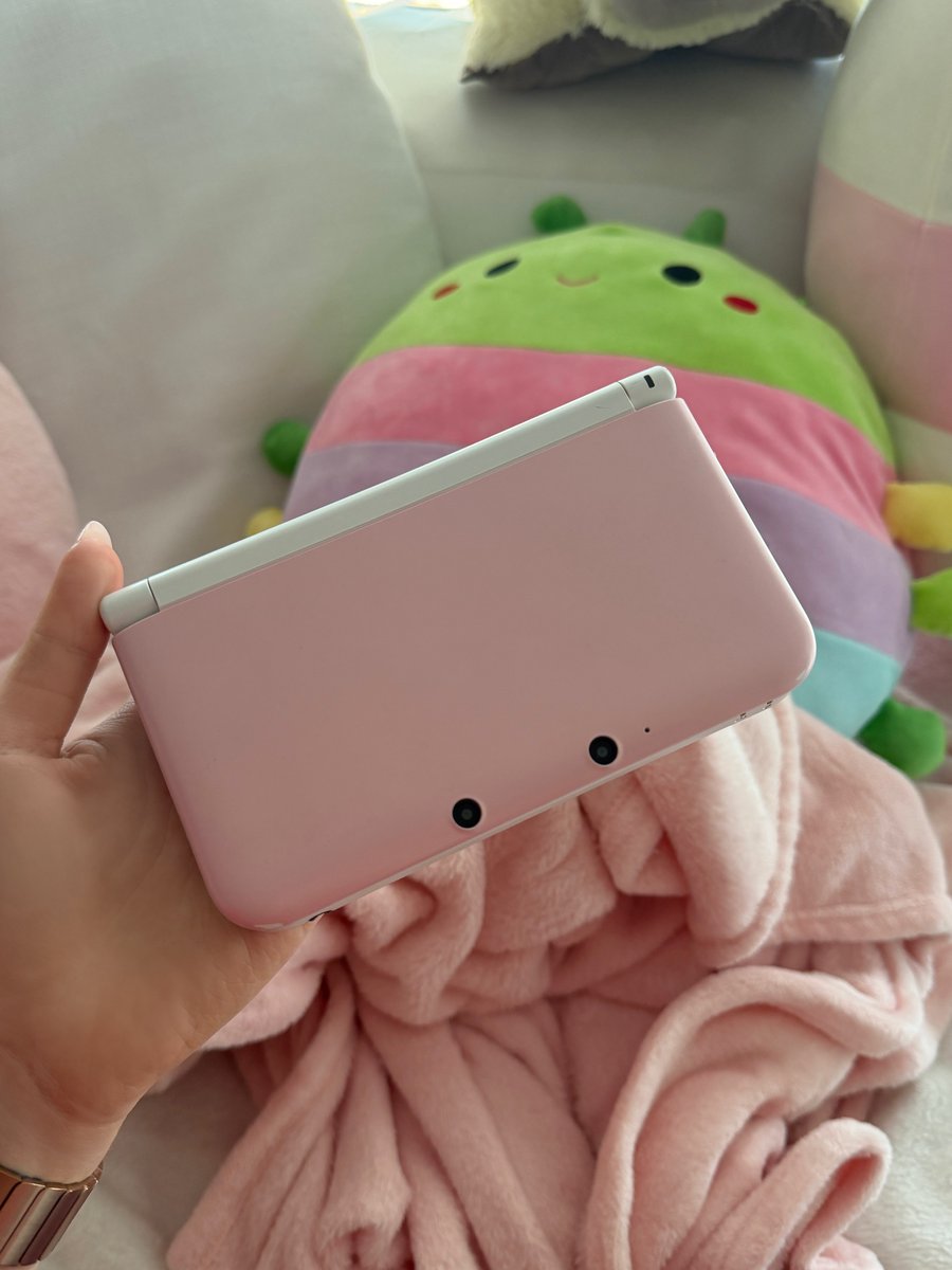 goddess faith 🎀 tweet media