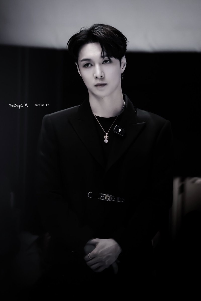 Lay Zhang Base 🚢⚓ tweet media