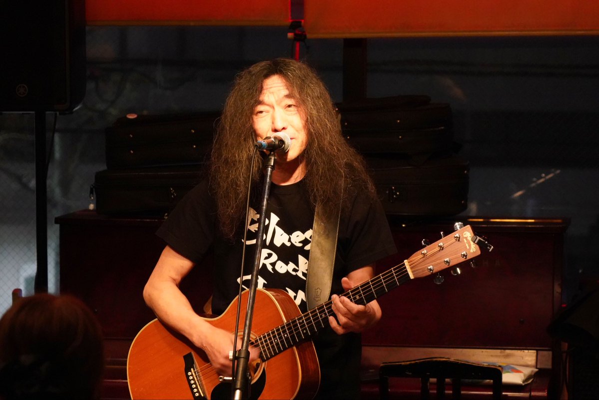 ２３０ tweet media