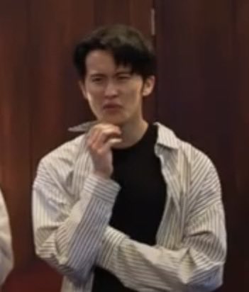 ม้าควันที่ 20 เมษา : ป๋มจะกลับมาก่อนที่คุนจะรุ้ตัว

ฉัน : ฮือๆ จะได้เห็นม้าคอีกเมื่อไหร่ คิดถึงอะ รีบๆกลับมานะ

**ยังไม่หมดเดือนเมษา**

ม้าค : กลับมาแล้วค้าบบบบ วู้ววว

ฉัน : เริ่ด