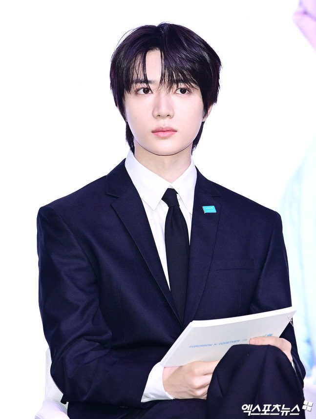 hourly beomgyu🌼 tweet media