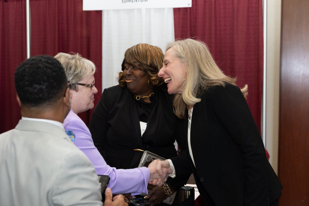 Governor Abigail Spanberger tweet media