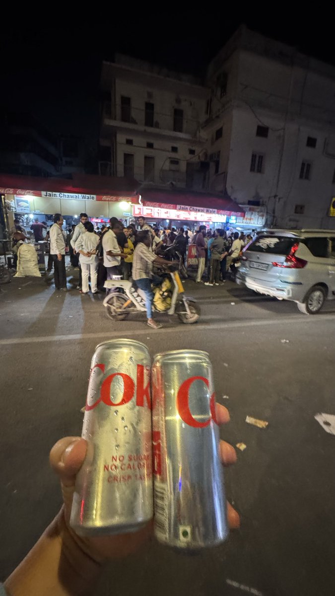 naveen178's tweet photo. Diet Coke 😜 

Time for Rajma Rice https://t.co/MxiNiEqjK5